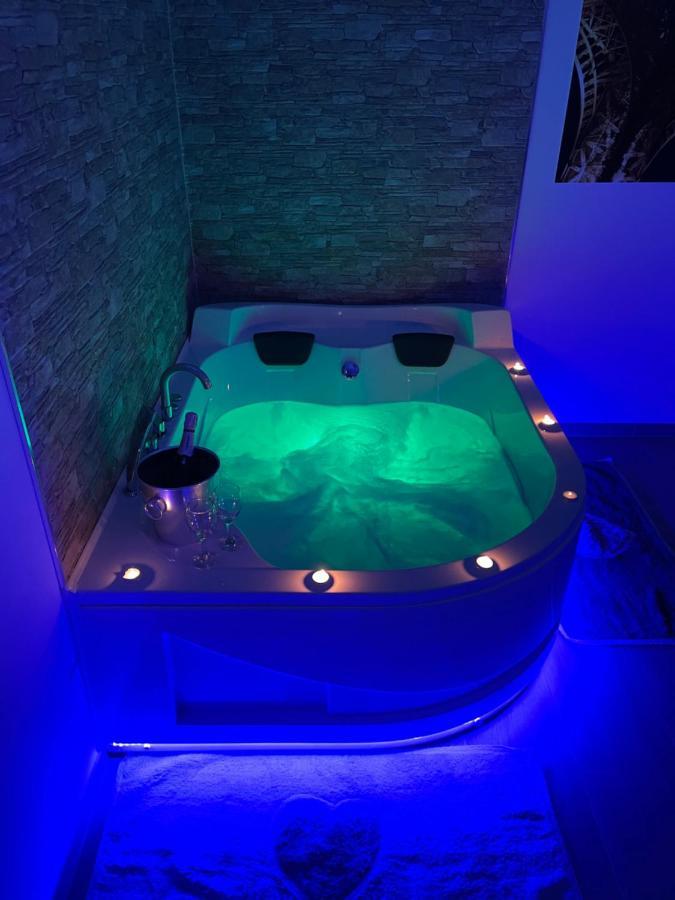 B&B La Perla & Suites บารี ภายนอก รูปภาพ