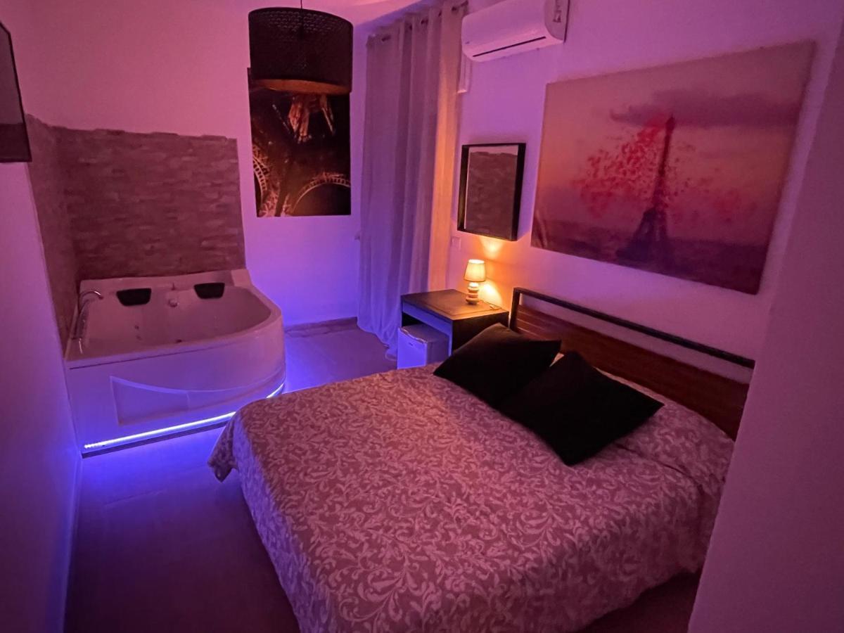 B&B La Perla & Suites บารี ภายนอก รูปภาพ